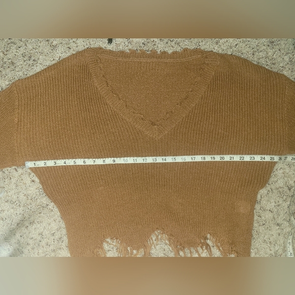 Bundle of 2, NWOT Distressed Cropped Slouchy Sweaters - Picture 9 of 10